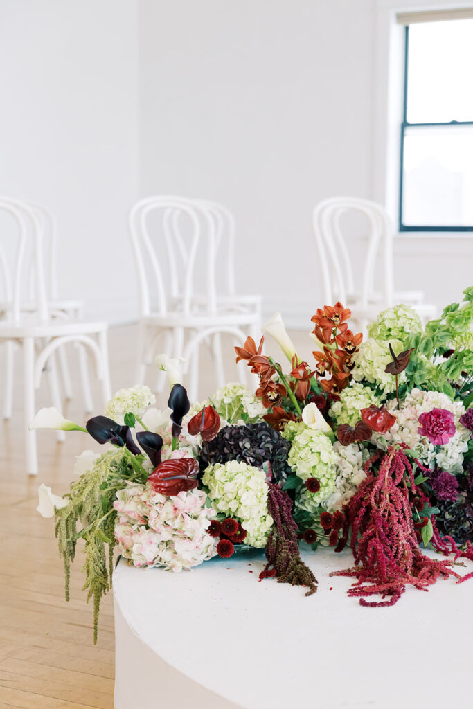 wedding florals deep winter colors