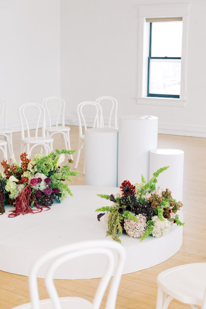 wedding florals deep winter colors