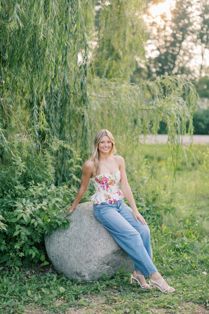 senior session, photo of a senior poising in nature