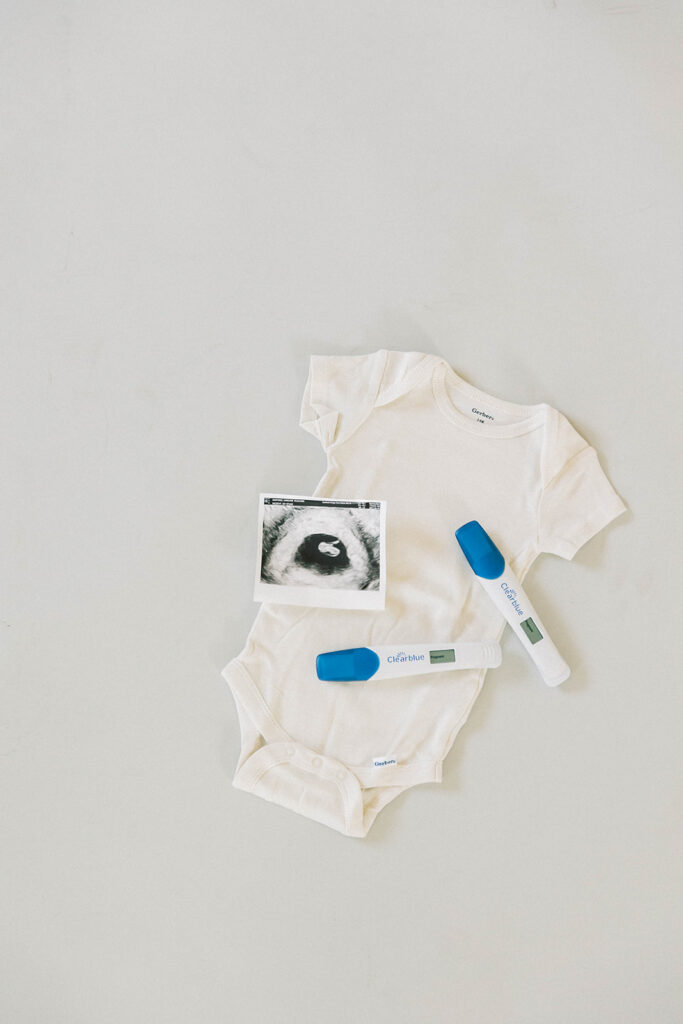 Maternity Session, newborn onesie and ultrasound photos 