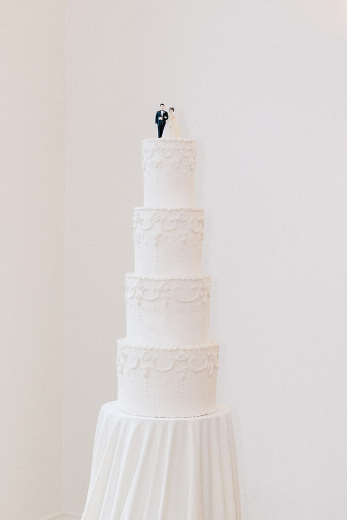 simple wedding cake