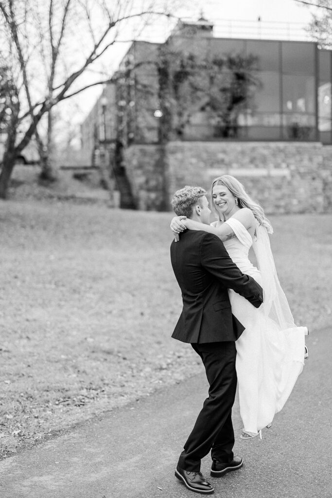 bride and groom portrait