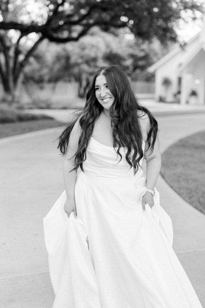 B&W Bridal Portrait