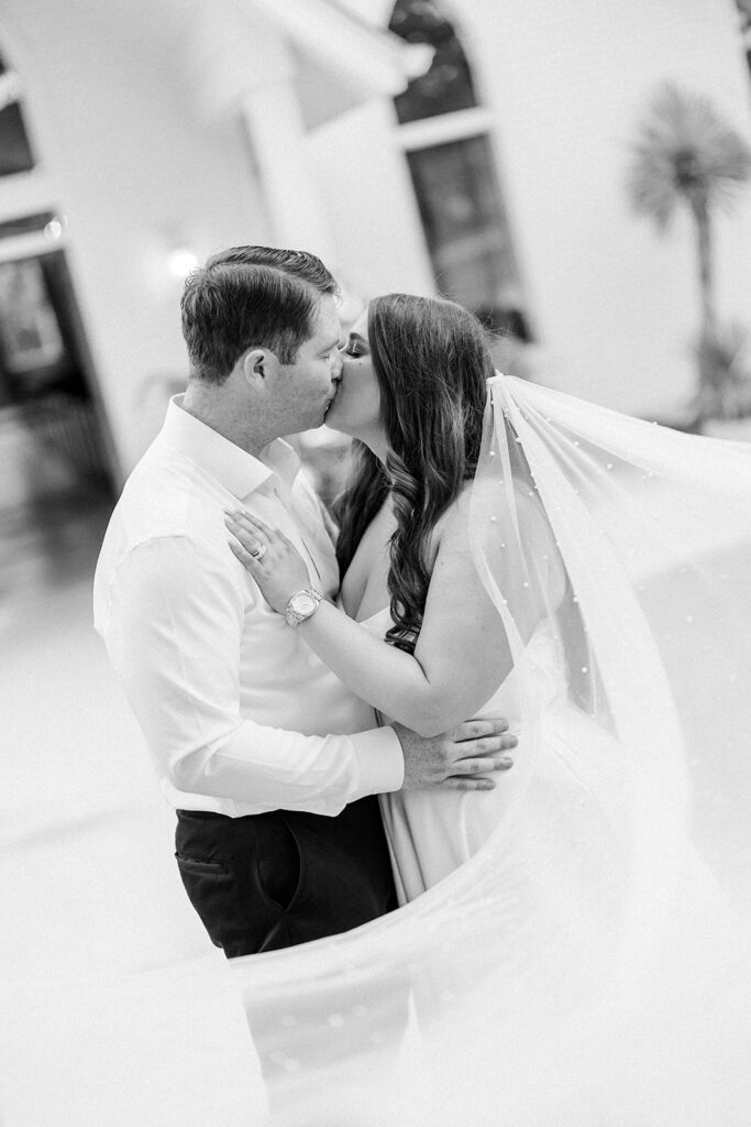 B&W Bride and groom portrait