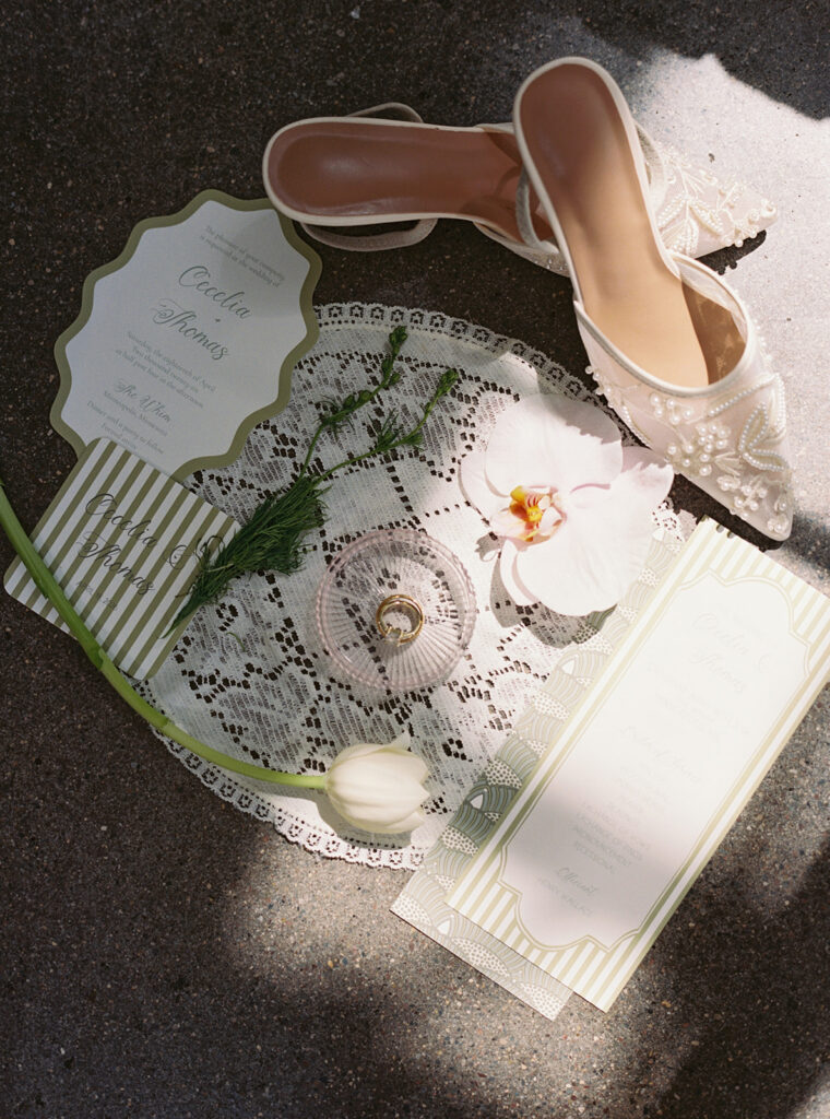 lace bridal shoes