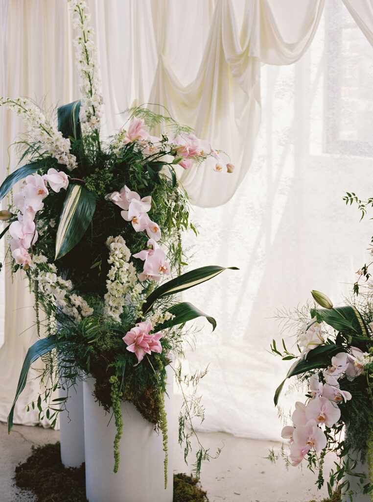 Spring wedding details 