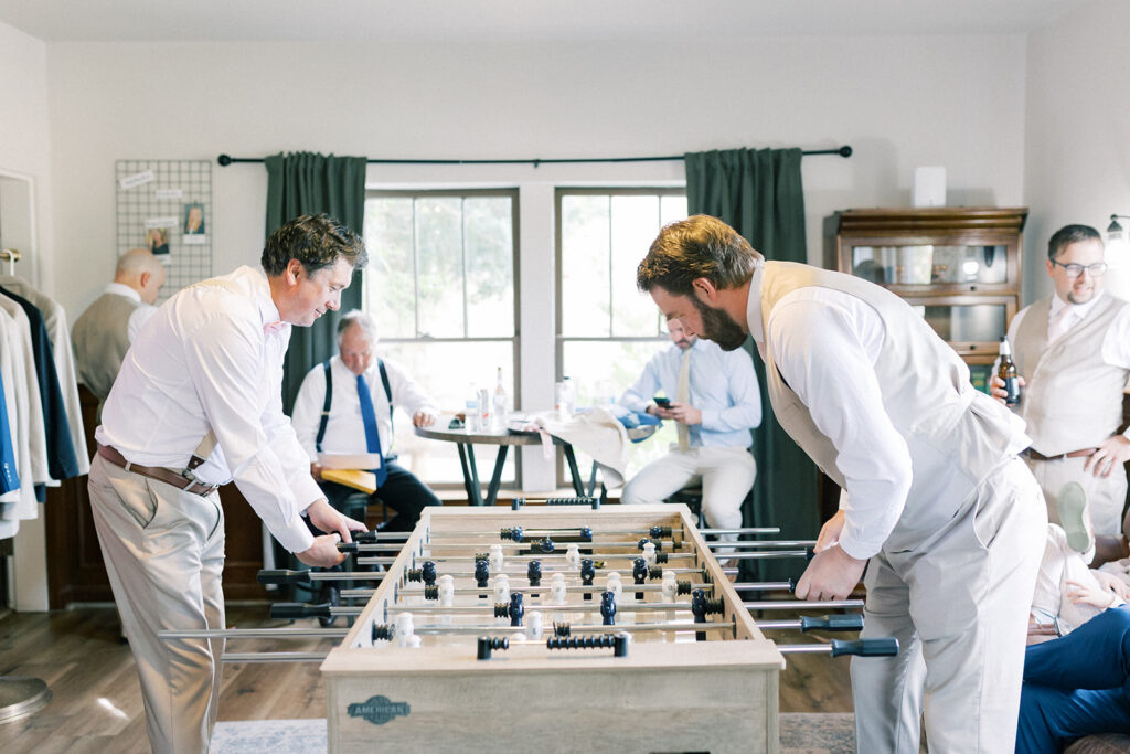 groomsmen getting ready