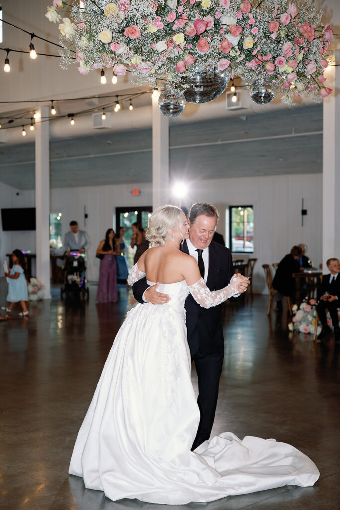Fargo wedding photographer Liv By Grace Photo