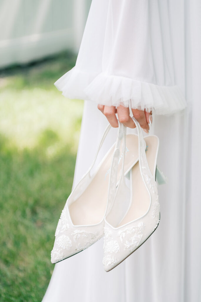 Fargo wedding photographer Liv By Grace Photo