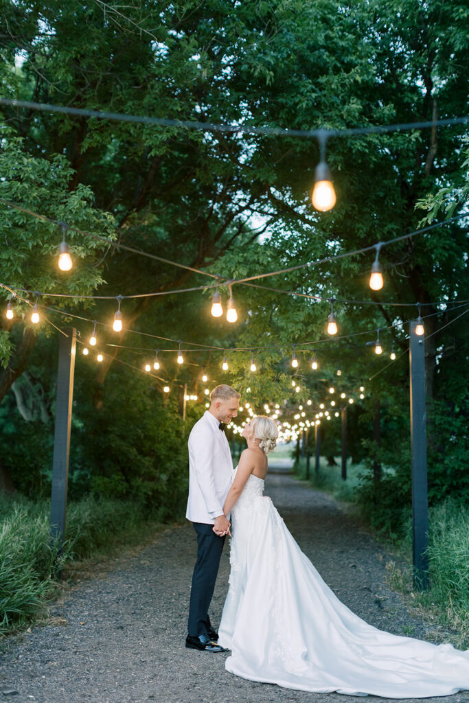 Fargo wedding photographer Liv By Grace Photo