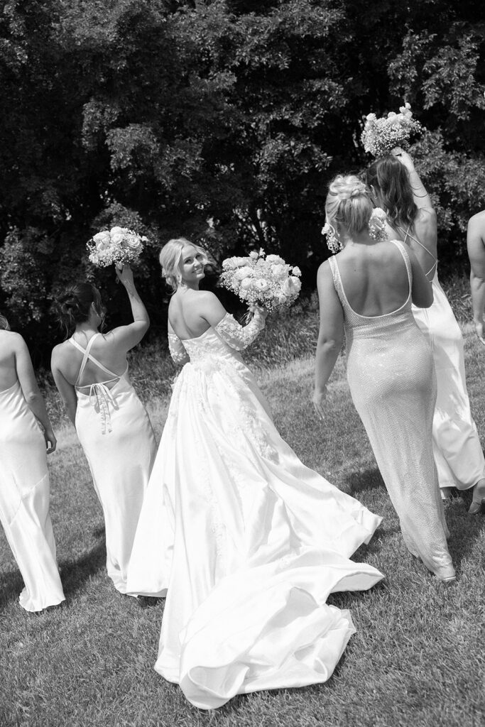 Fargo wedding photographer Liv By Grace Photo
