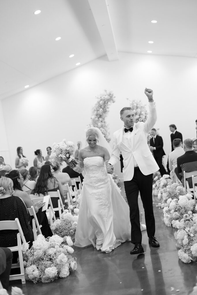 Fargo wedding photographer Liv By Grace Photo