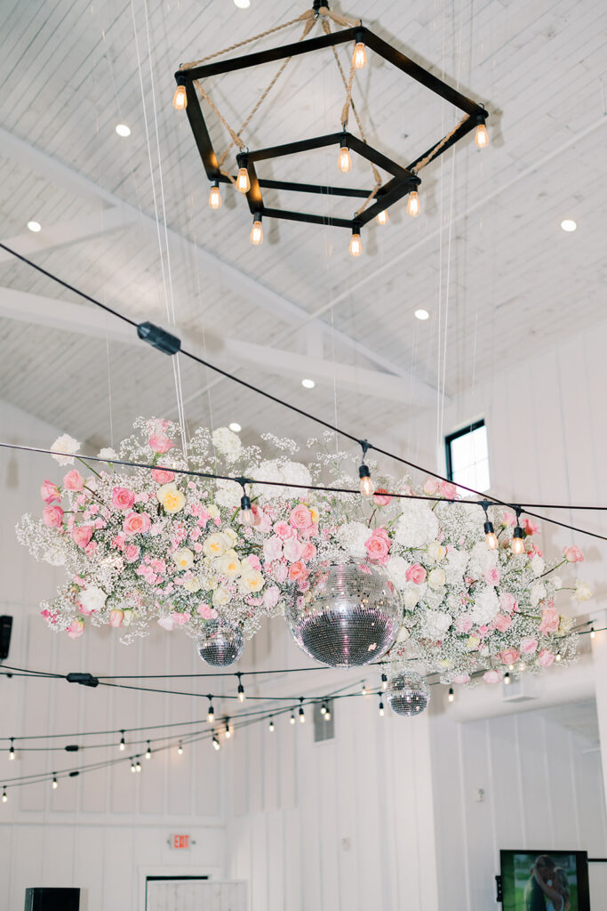 Fargo wedding photographer Liv By Grace Photo